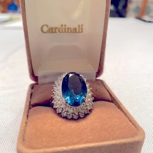 Cardinali dinner ring - costume gold tone, faux diamonds circling a sapphire